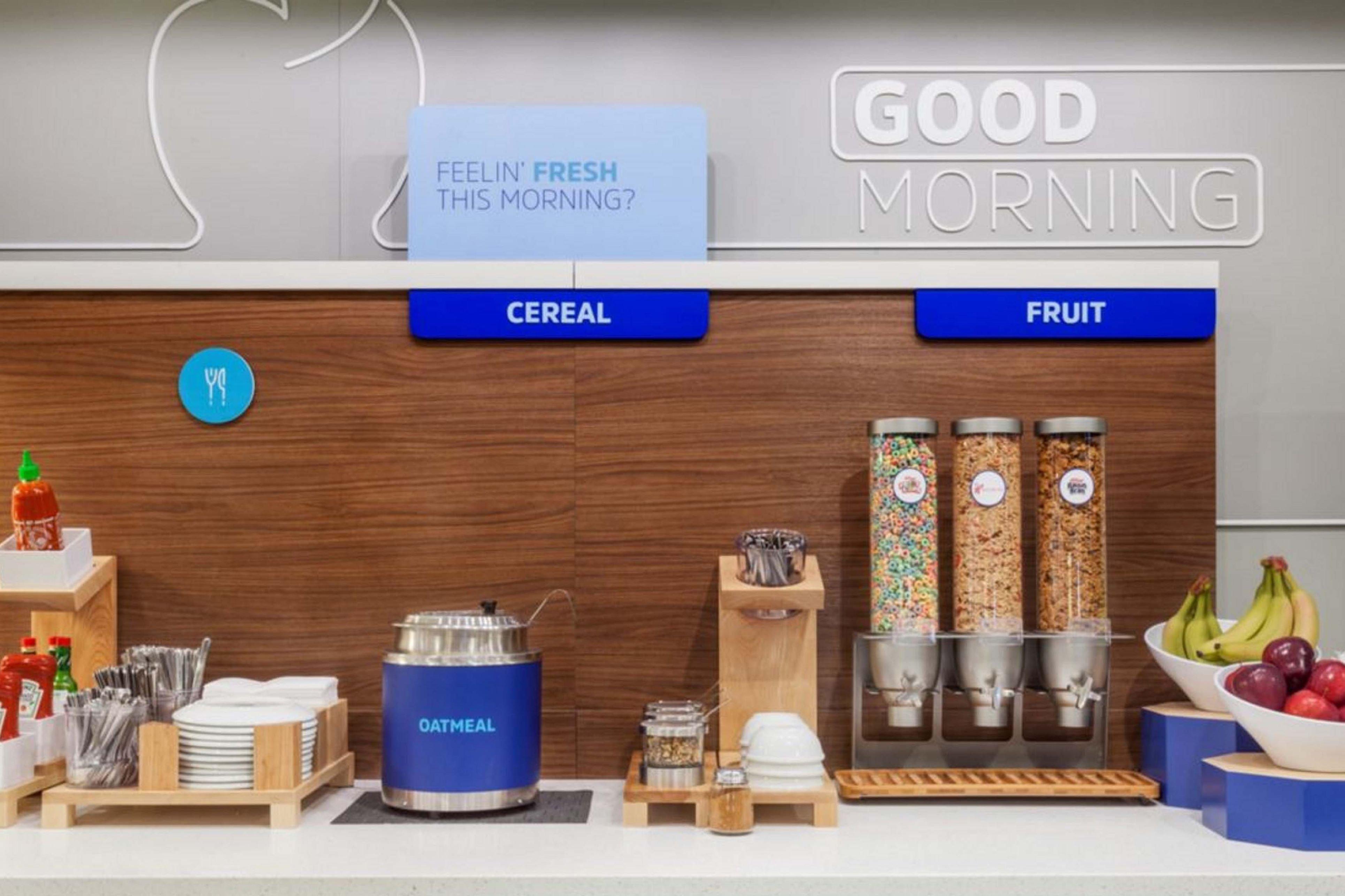 Holiday Inn Express Hotel & Suites Milwaukee-New Berlin By Ihg Eksteriør bilde