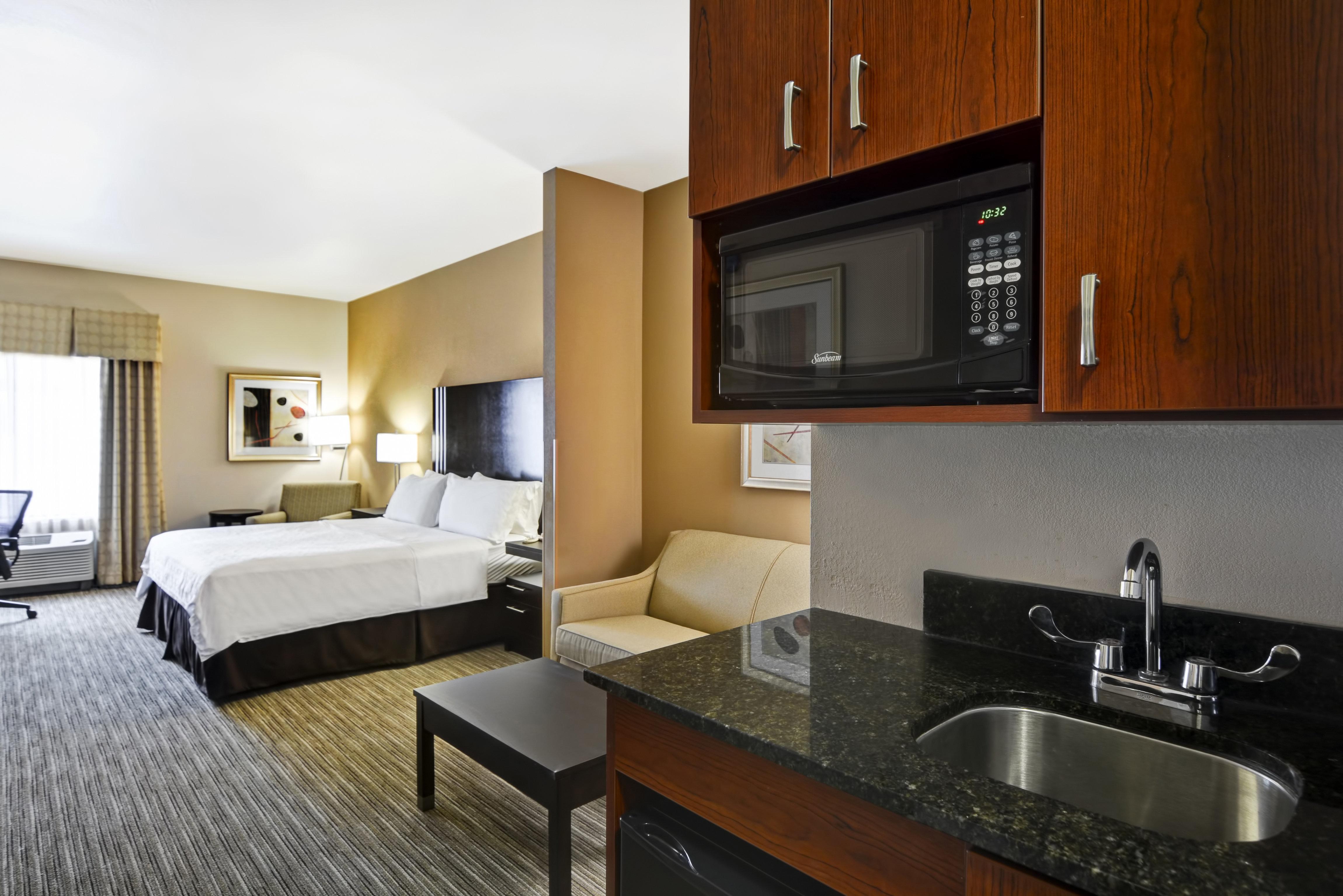 Holiday Inn Express Hotel & Suites Milwaukee-New Berlin By Ihg Eksteriør bilde