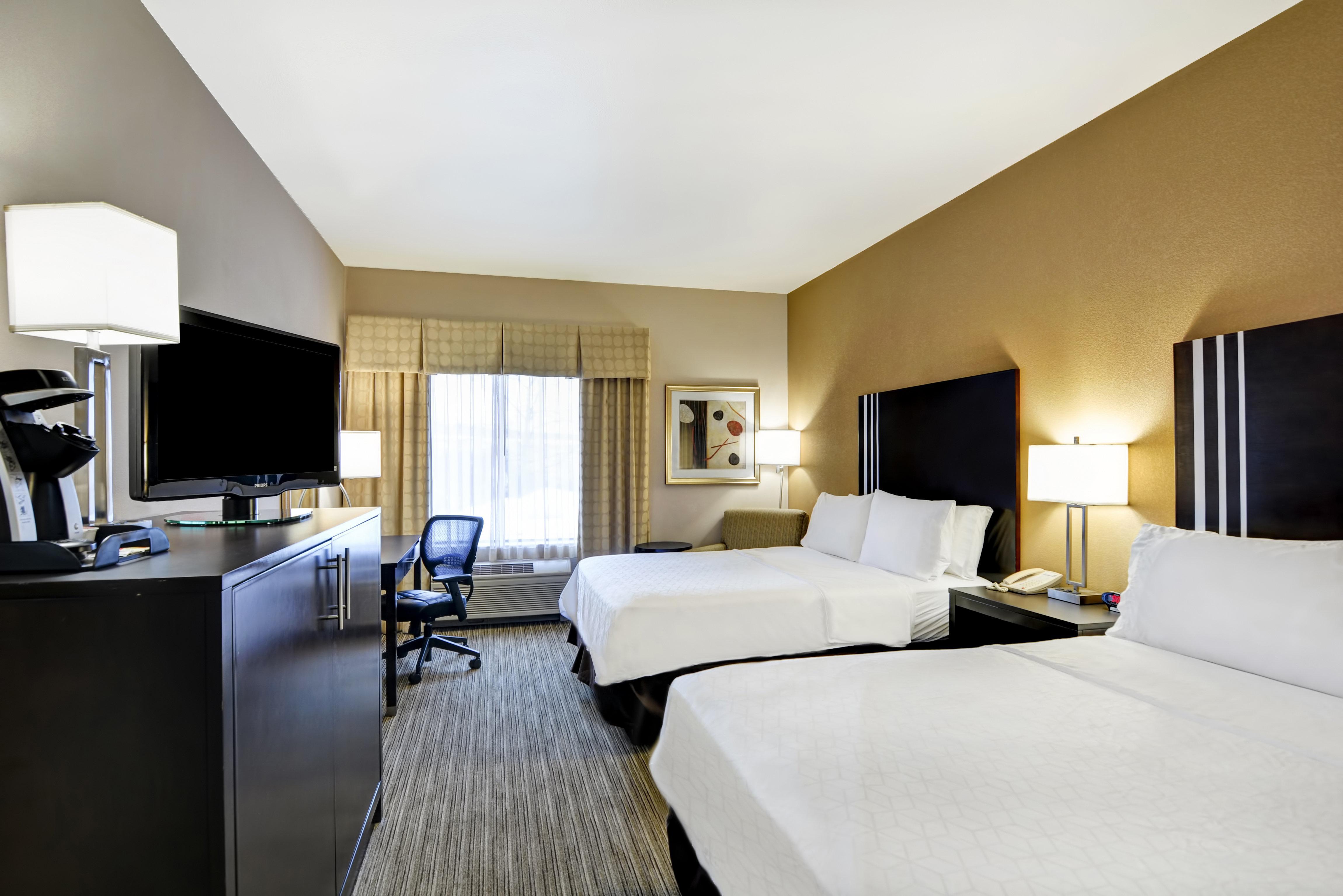 Holiday Inn Express Hotel & Suites Milwaukee-New Berlin By Ihg Eksteriør bilde