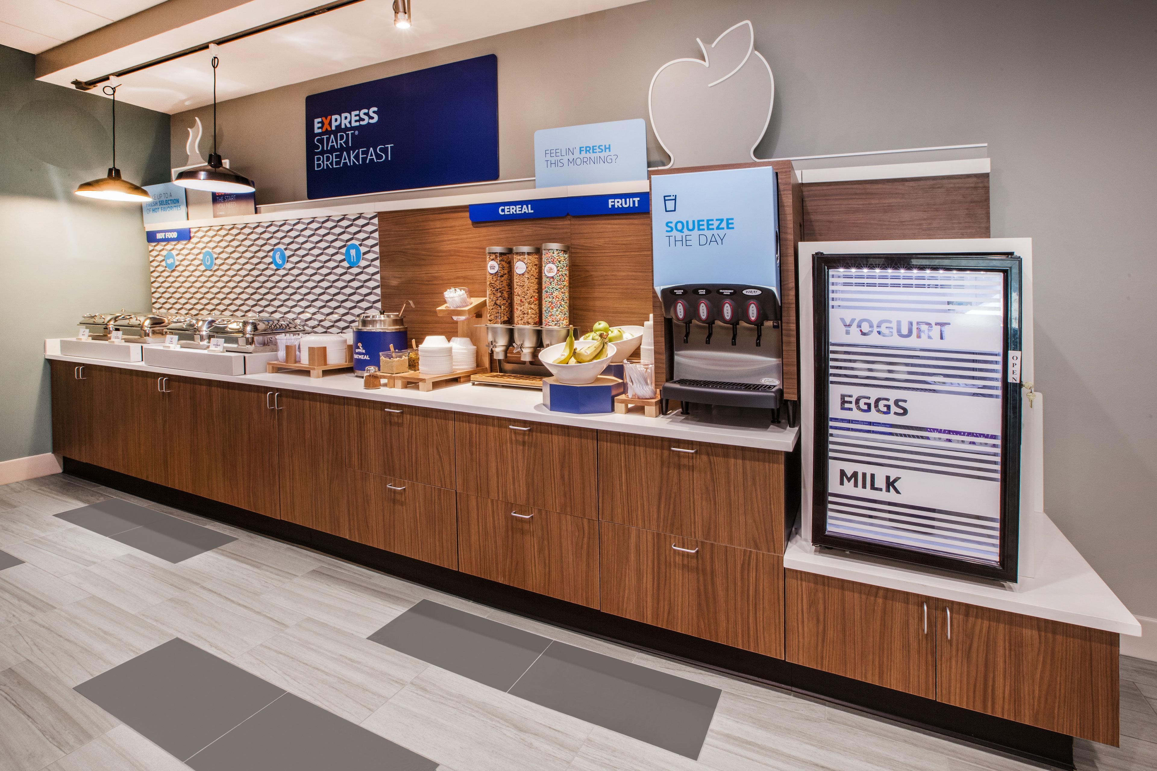 Holiday Inn Express Hotel & Suites Milwaukee-New Berlin By Ihg Eksteriør bilde