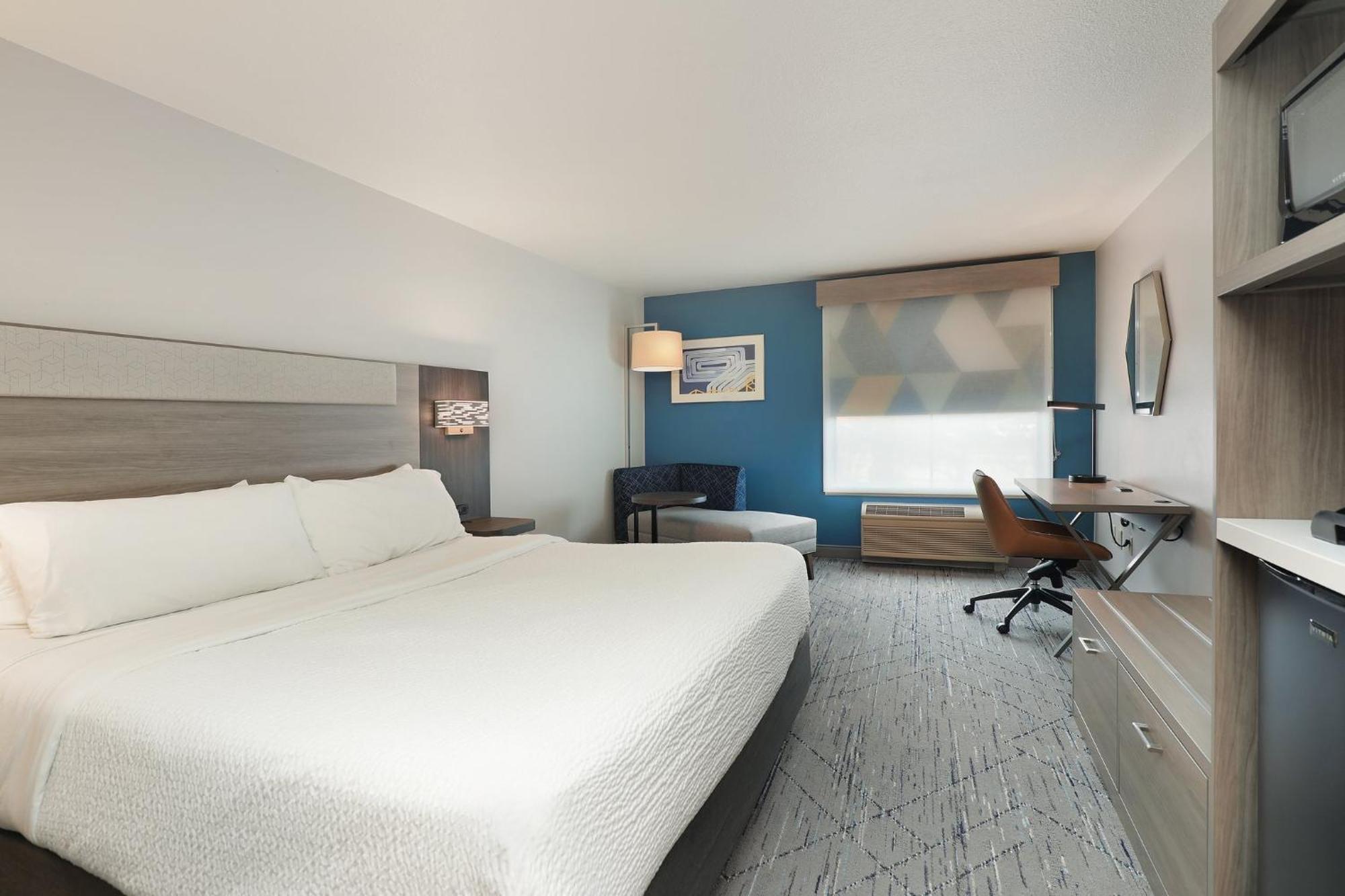 Holiday Inn Express Hotel & Suites Milwaukee-New Berlin By Ihg Eksteriør bilde