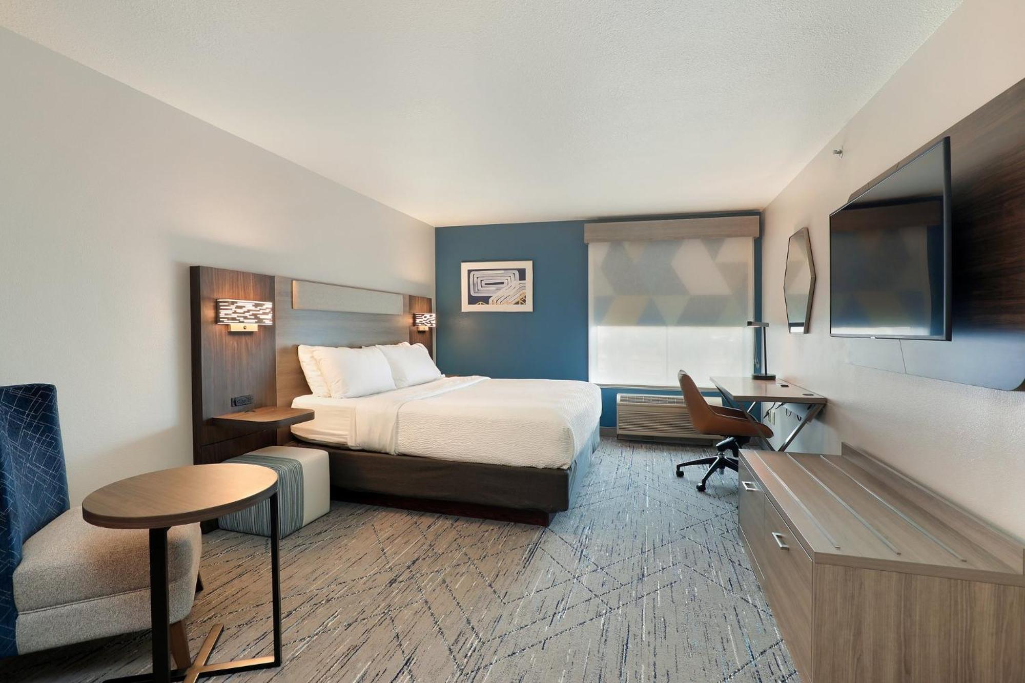 Holiday Inn Express Hotel & Suites Milwaukee-New Berlin By Ihg Eksteriør bilde