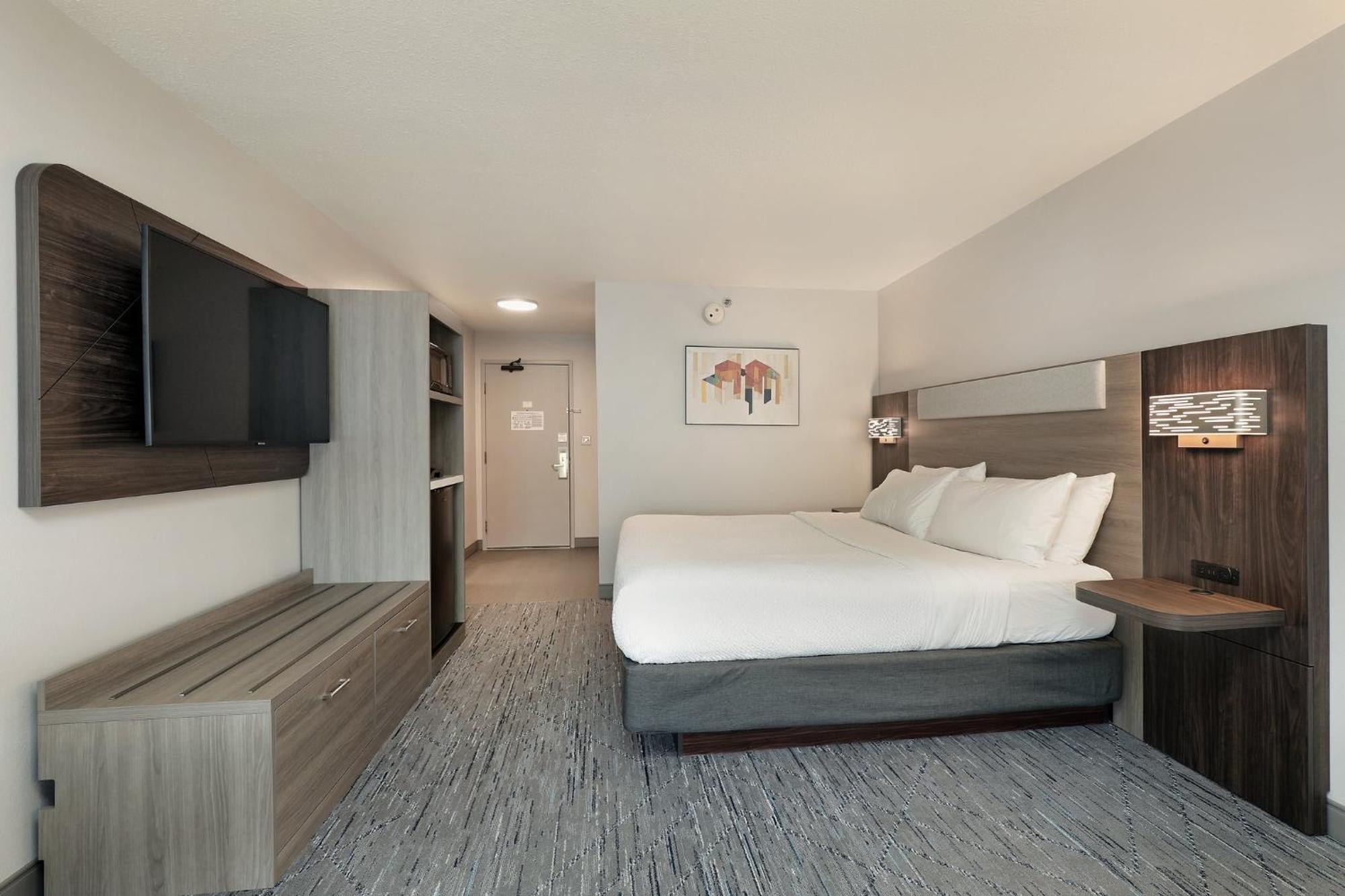 Holiday Inn Express Hotel & Suites Milwaukee-New Berlin By Ihg Eksteriør bilde